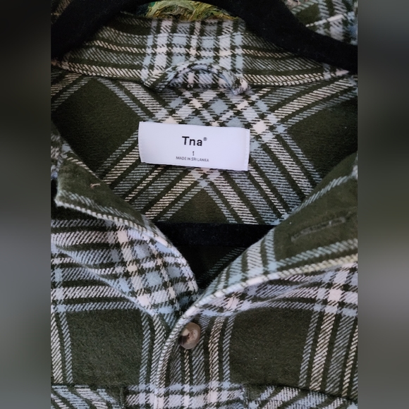 TNA Aritzia plaid jacket/shirt - Picture 2 of 4